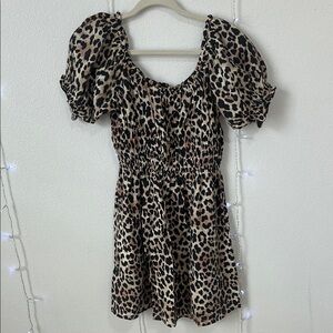 Leopard Print Puff Sleeve Dress